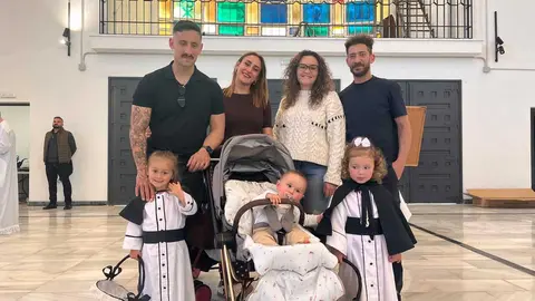El 'Encuentro Chico' entre el Cristo de la Encrucijada y Mar&iacute;a Sant&iacute;sima de las L&aacute;grimas en la Semana Santa 2026  (5)