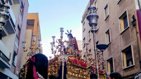 El Cristo de la Humildad y Paciencia y Nuestra Se&ntilde;ora de las Penas procesionan en la Semana Santa 2026 (43)