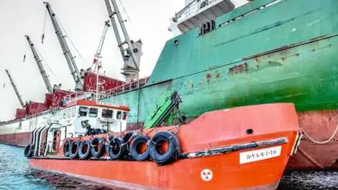 Limpieza del casco del barco / APC