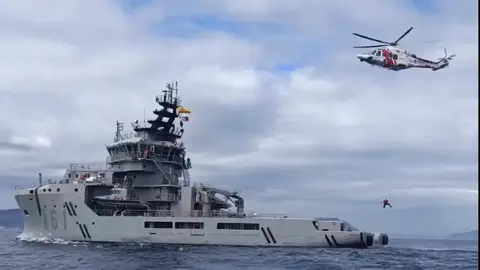 carnota con helicóptero