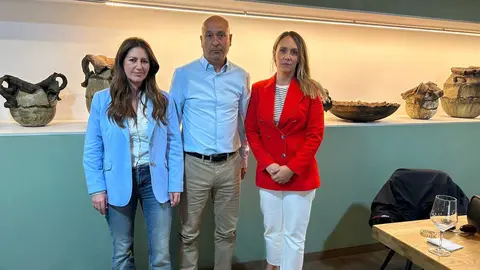 Las eurodiputadas del PP, Alma Ezcurra y Maravillas Abad&iacute;a y Rachid Sbihi (AUGC) / AUGC