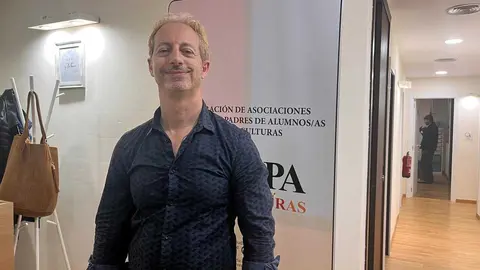 Enrique P&eacute;rez Carrillo / M.R.
