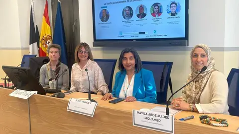 Por la izquierda, Mercedes Canga, Paloma Fern&aacute;ndez, Sony Vasdev y Navila Abdelkader.