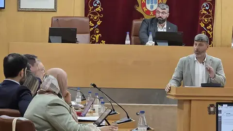 mustafa debate esetado ciudad