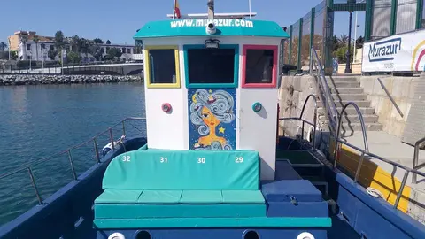 Ilustraci&oacute;n de la artista Tamara Garc&iacute;a Castro en el barco del  El Desnarigado / Murazur