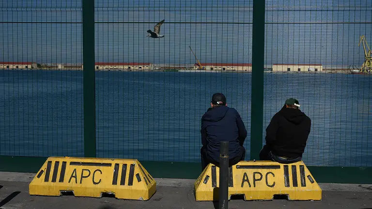 Inmigrantes valla Puerto