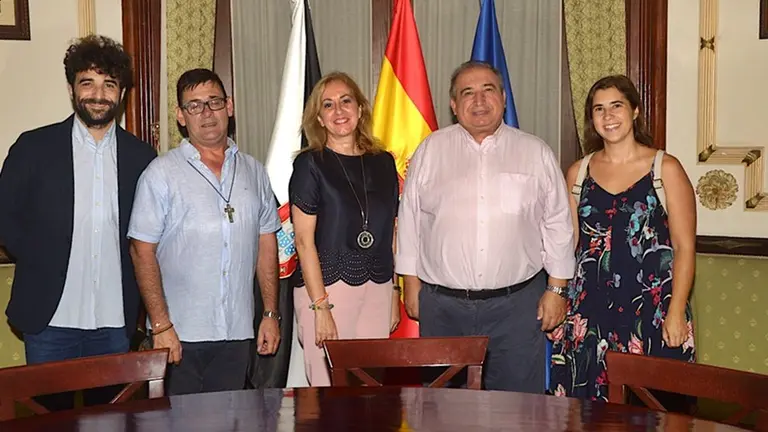 nieto adela fundaci&oacute;n cruz blanca