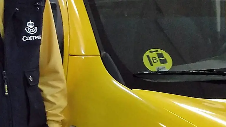 correos coche