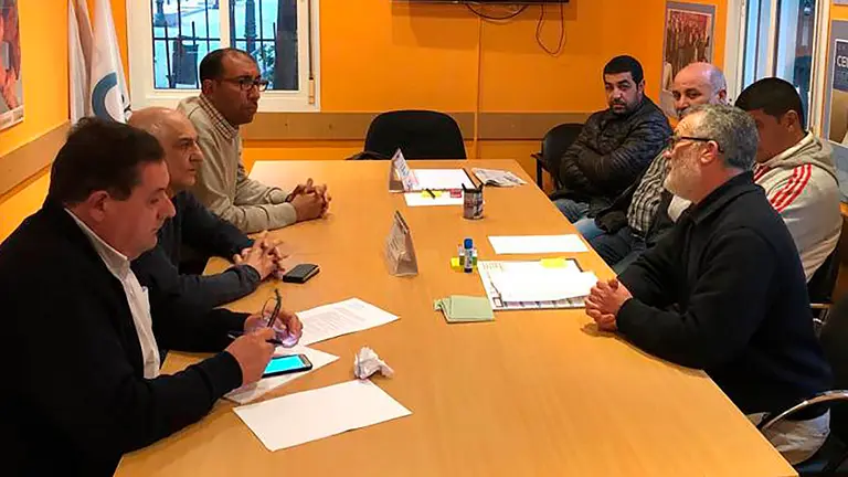 Reuni&oacute;n de Caballas con el colectivo de parados