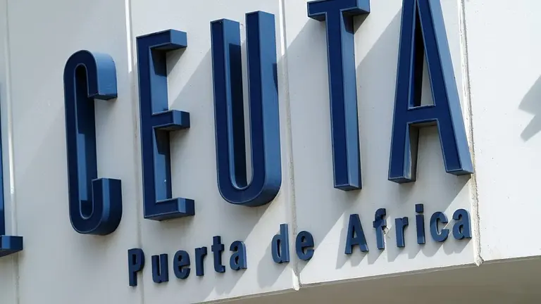 hotel ceuta puerta &aacute;frica