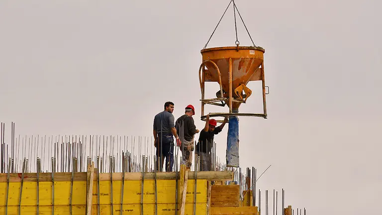 Obreros trabajadores construcci&oacute;n