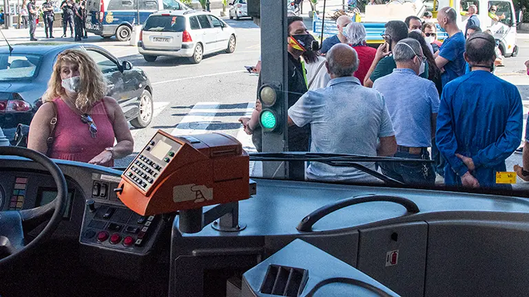 Autob&uacute;s interior panoramica