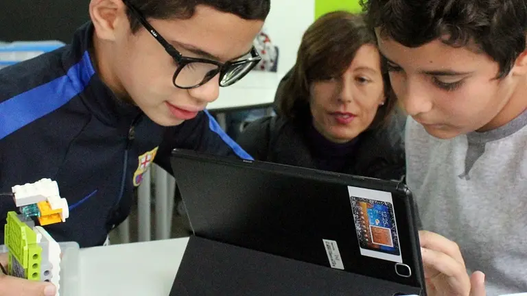 alumnos tablet apaisada