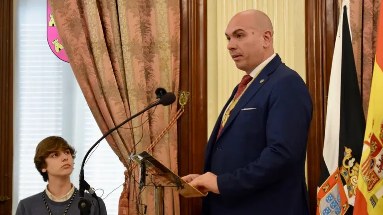 Eduardo Ayala, durante la presentaci&oacute;n del cartel anunciador de la Romer&iacute;a del Roc&iacute;o de 2023 / Alejandro Castillo