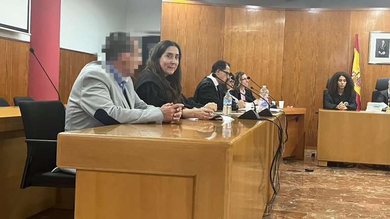 La sala a la espera del veredicto por el asesinato de Parques de Ceuta 