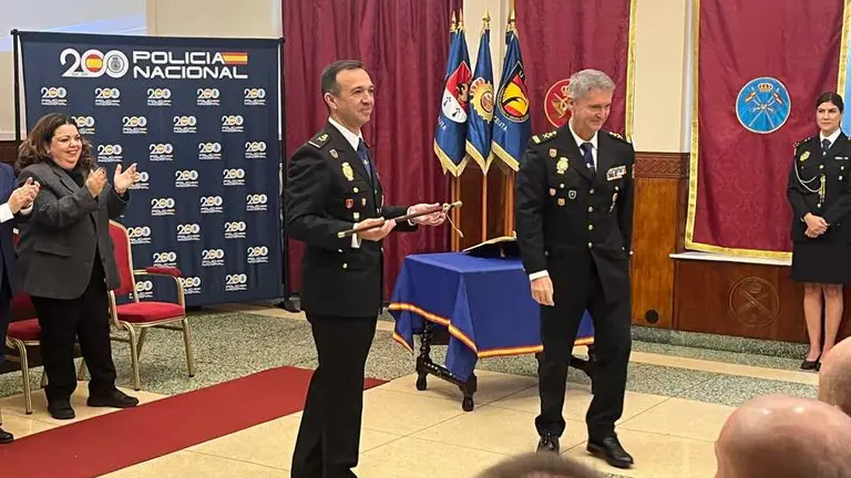 Toma de posesión de Eloy Román como jefe superior de la Policía Nacional.55