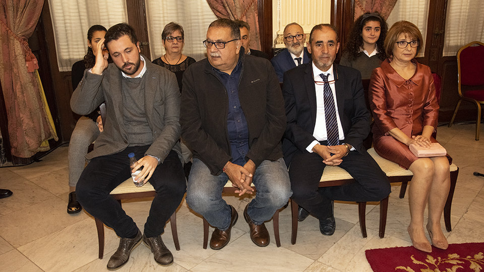 Representantes de las cuatro culturas, la cultura, el deporte y el movimiento vecinal han participado enel acto institucional