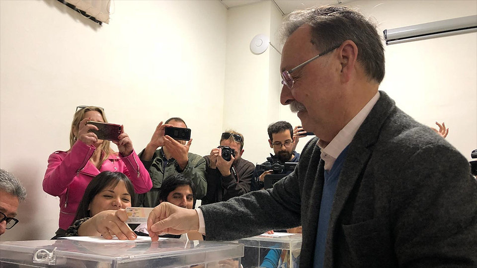 Candidatos votan en elas Elecciones Generales 2019-10