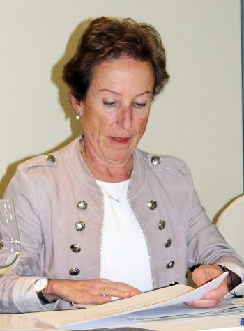 pilar martín vertical