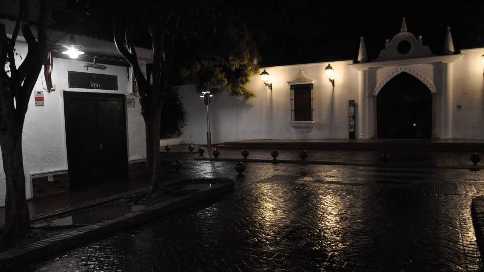 poblado velvet noche cerrado