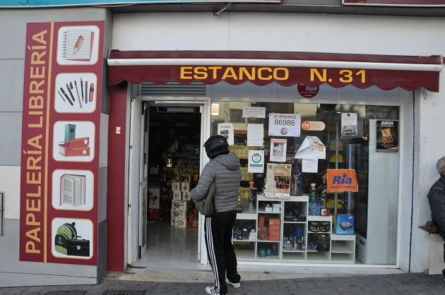 estanco avenida africa loteria navidad 2020