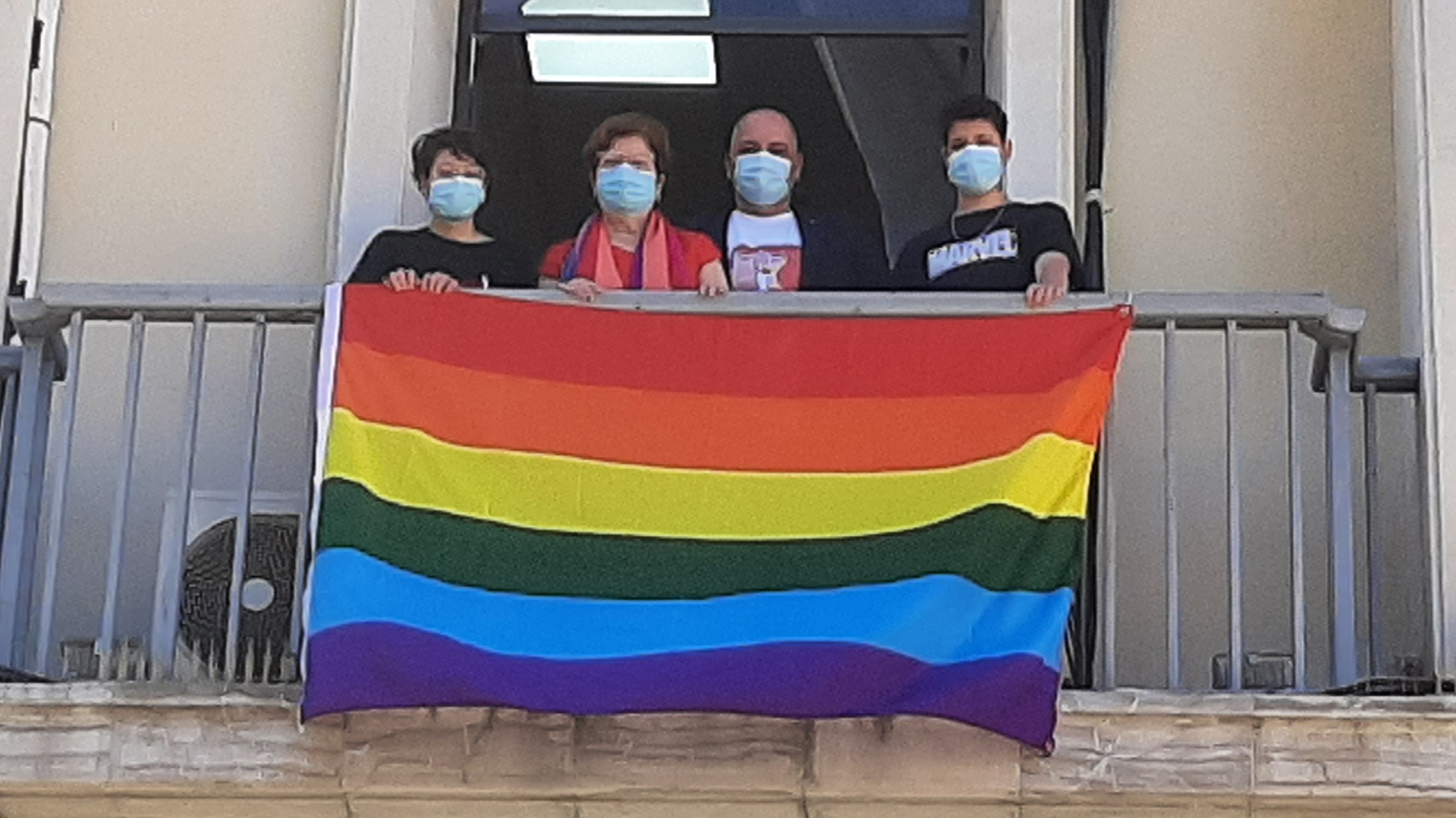 Bandera arco iris en Delegación