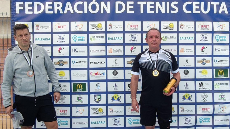 CAMPEONES DE LA VI LIGA DE TENIS HEAD TOUR 2
