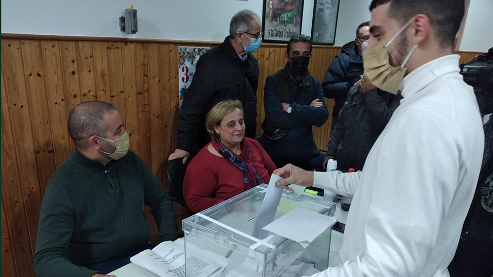 Votación elecciones FPAV