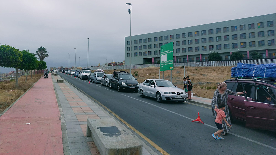 El atasco para cruzar la frontera tiene sitiados los accesos al Hospital Universitario