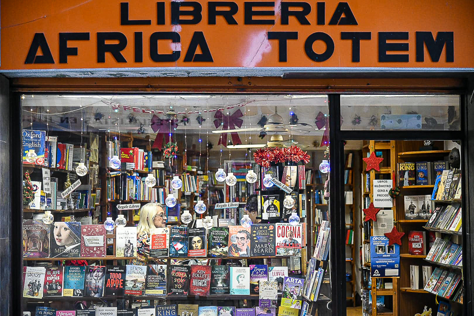 África Tótem-2