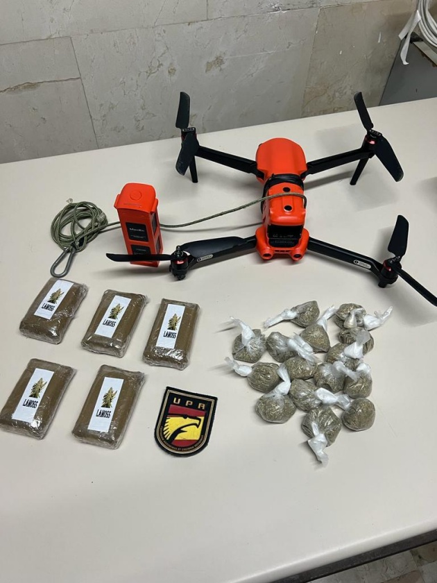 poli nacional dron droga feb23 vert