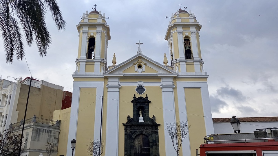 La catedral, tras producirse la rotura de una de sus campanas