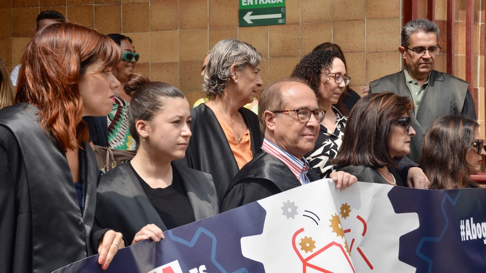 Concentración colegio abogados letrados justicia elecciones