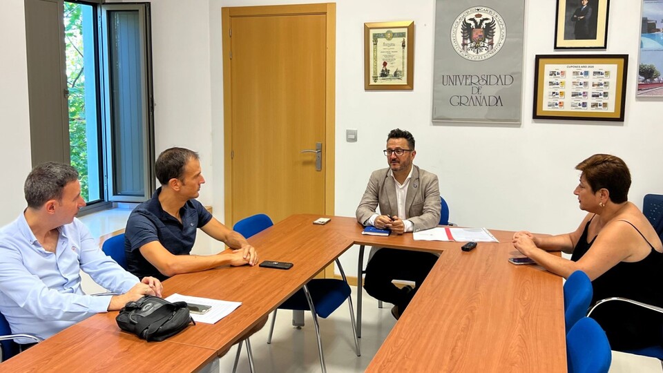 Salvador del Barrio vicerrector UGR Ceuta Melilla visita campus reunión educación