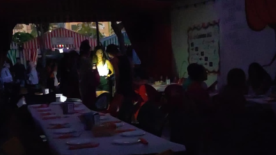 caseta oscura feria23