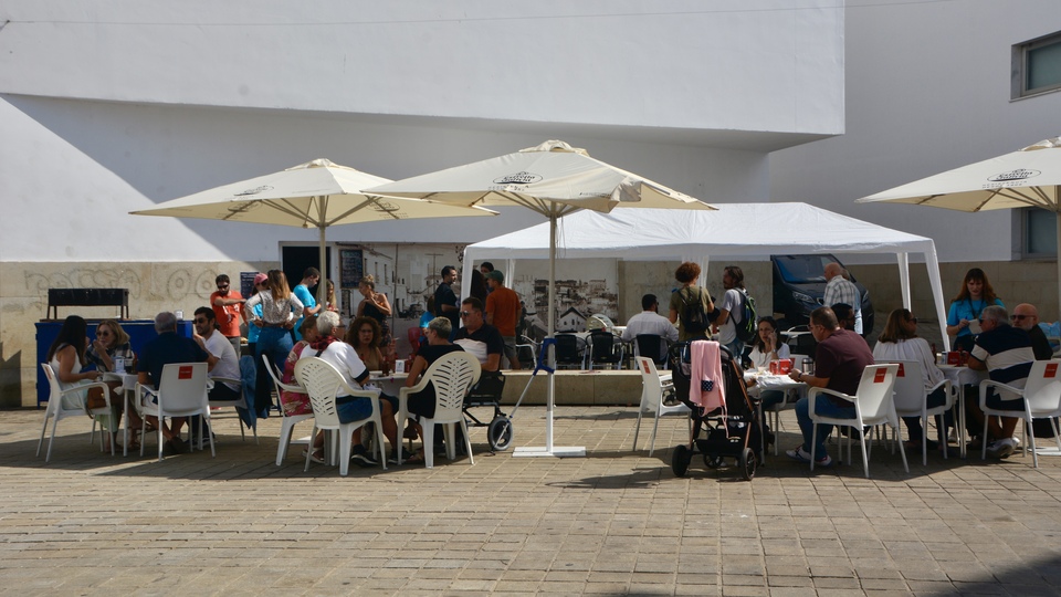 Gran Verbena del Pilar 2023 Revellín tapeo Cofradía Santa Teresa JMJ papa jóvenes