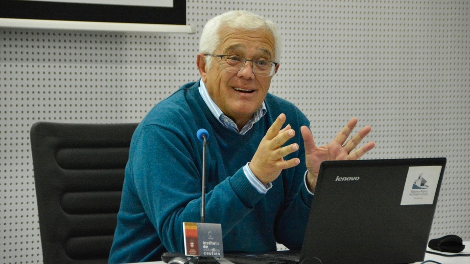José Antonio Alarcón biblioteca conferencia Miguel Primo de Rivera dictadura ponencia