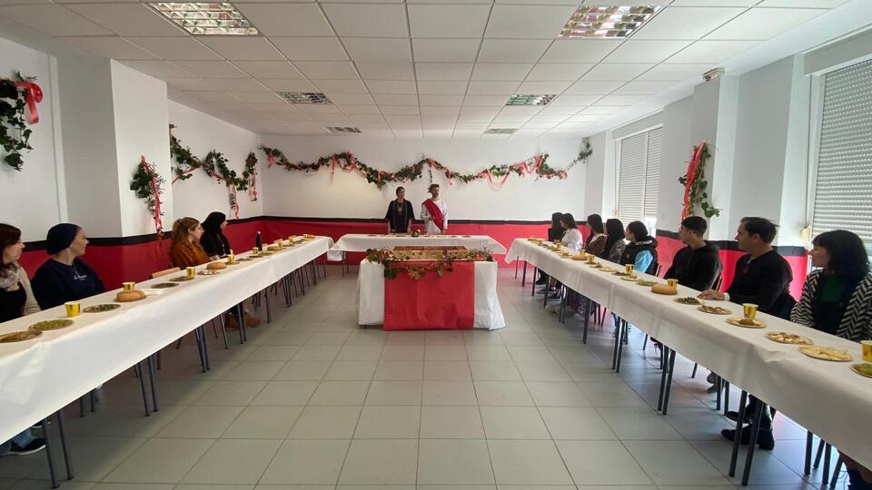 Un momento de la fiesta en el IES Clara Campoamor.