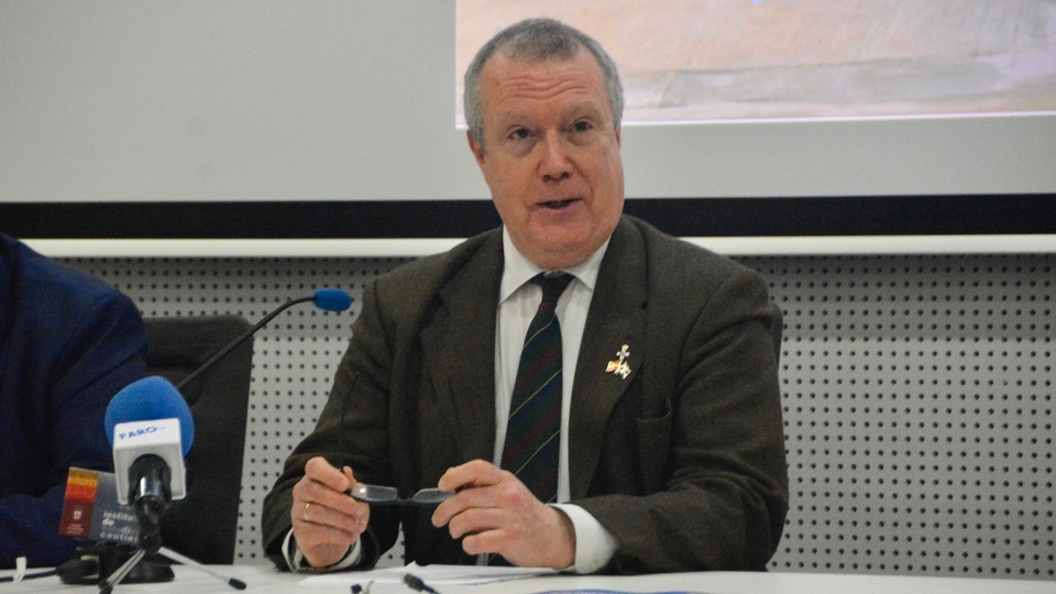 Observatorio Ceuta Melilla Biblioteca Adolfo Suárez presentación informe 2024 Carlos Echeverría