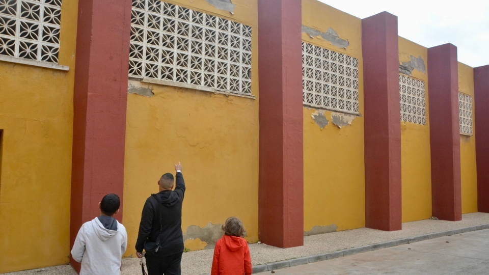 Edificio maestros torre tarajal desperfectos vecinos