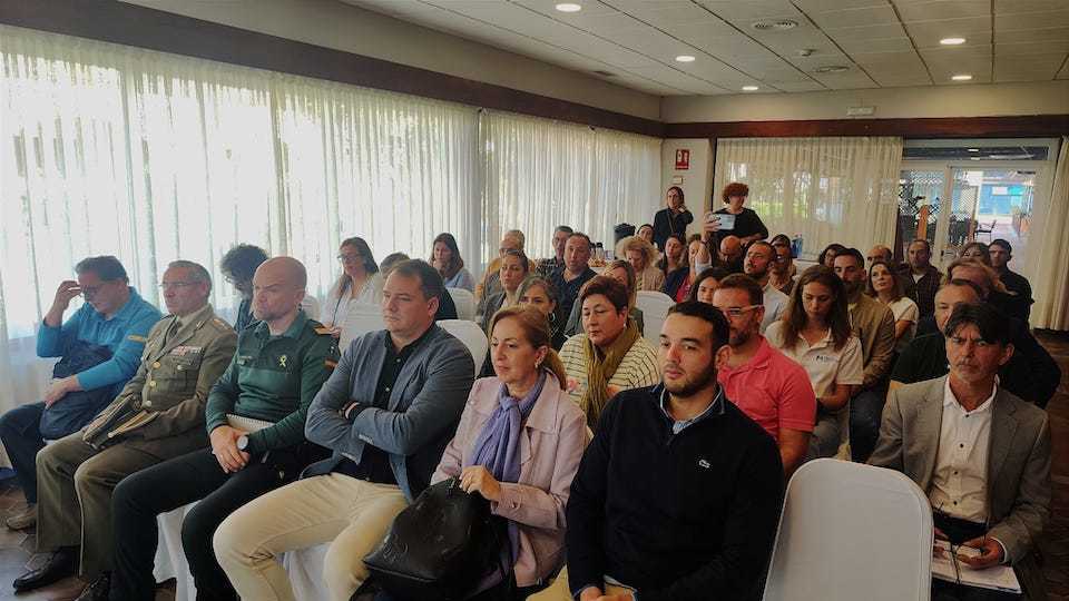 Asistentes a la presentación de la Estrategia Ceutí de Educación Ambiental para la Sostenibilidad (ECEAS) en el Parador 'La Muralla'