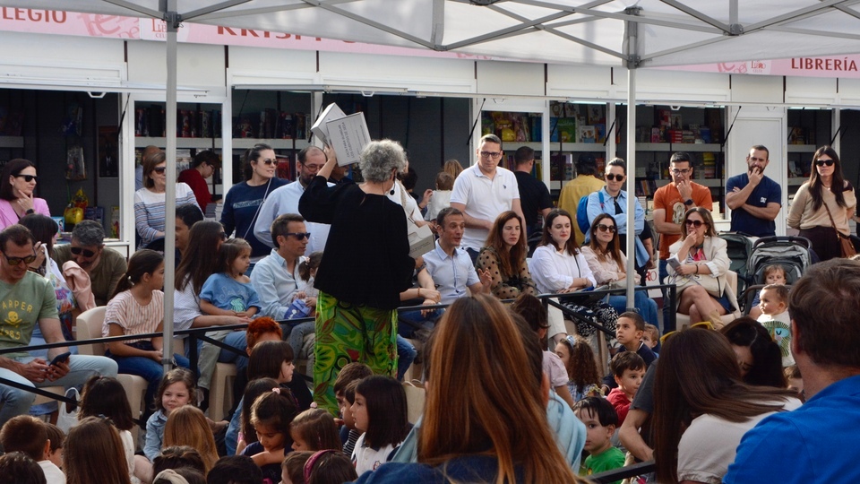 Feria del Libro 2024 inauguración día 1