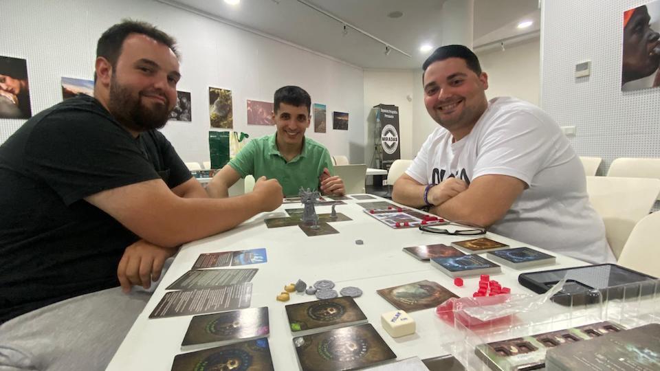 Jornada de juegos de mesa en la Biblioteca Pública por la Feria del Libro.