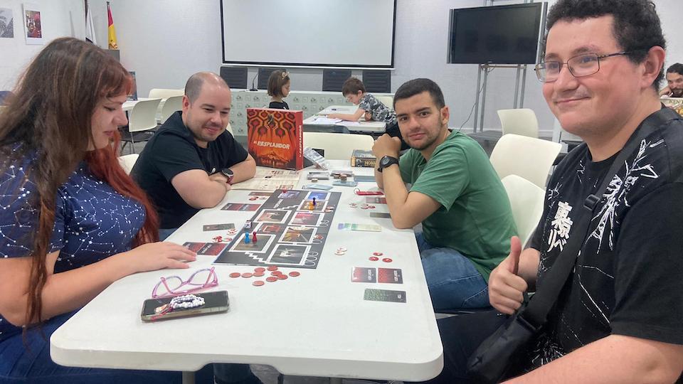 Jornada de juegos de mesa en la Biblioteca Pública por la Feria del Libro.