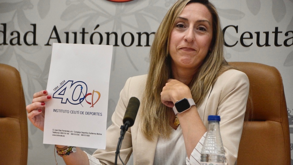 Araceli García presentación campaña verano ICD carrera nocturna San Juan 2024