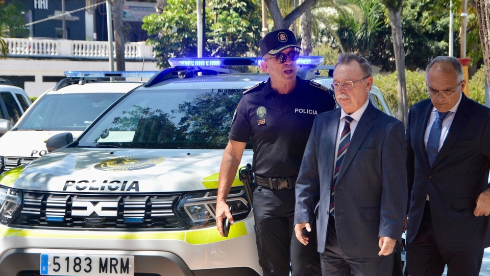 Policía local Gobernación coches patrulleros vehículos nuevos 2024 Juan Vivas Alberto Gaitán Sebastián Vega