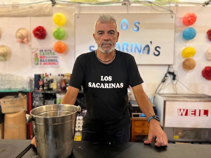 Caseta de Los Sacarinas en La Feria 2024 / Daniel Hernández