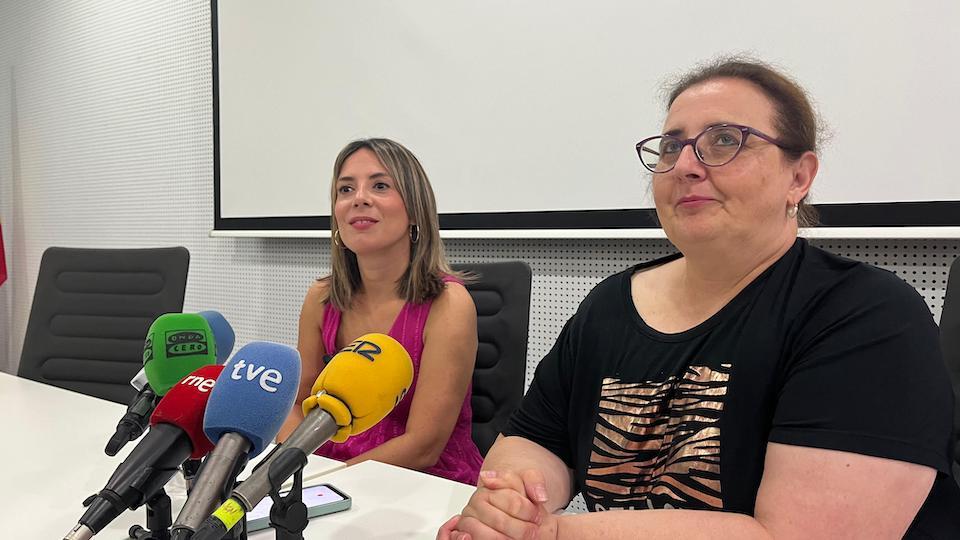 Por la izquierda, Pilar Orozco y Eva Rodríguez.