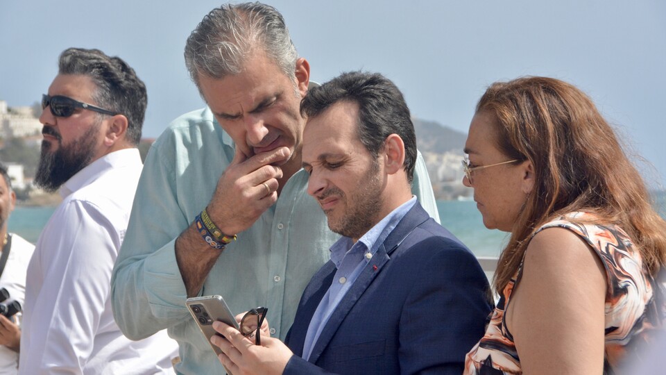 VOX Javier Ortega Smith visita frontera Tarajal Marruecos inmigración