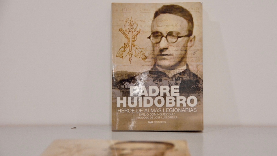 Presentación biblioteca libro Padre Huidobro: héroe de almas legionarias legión legionarios aniversario